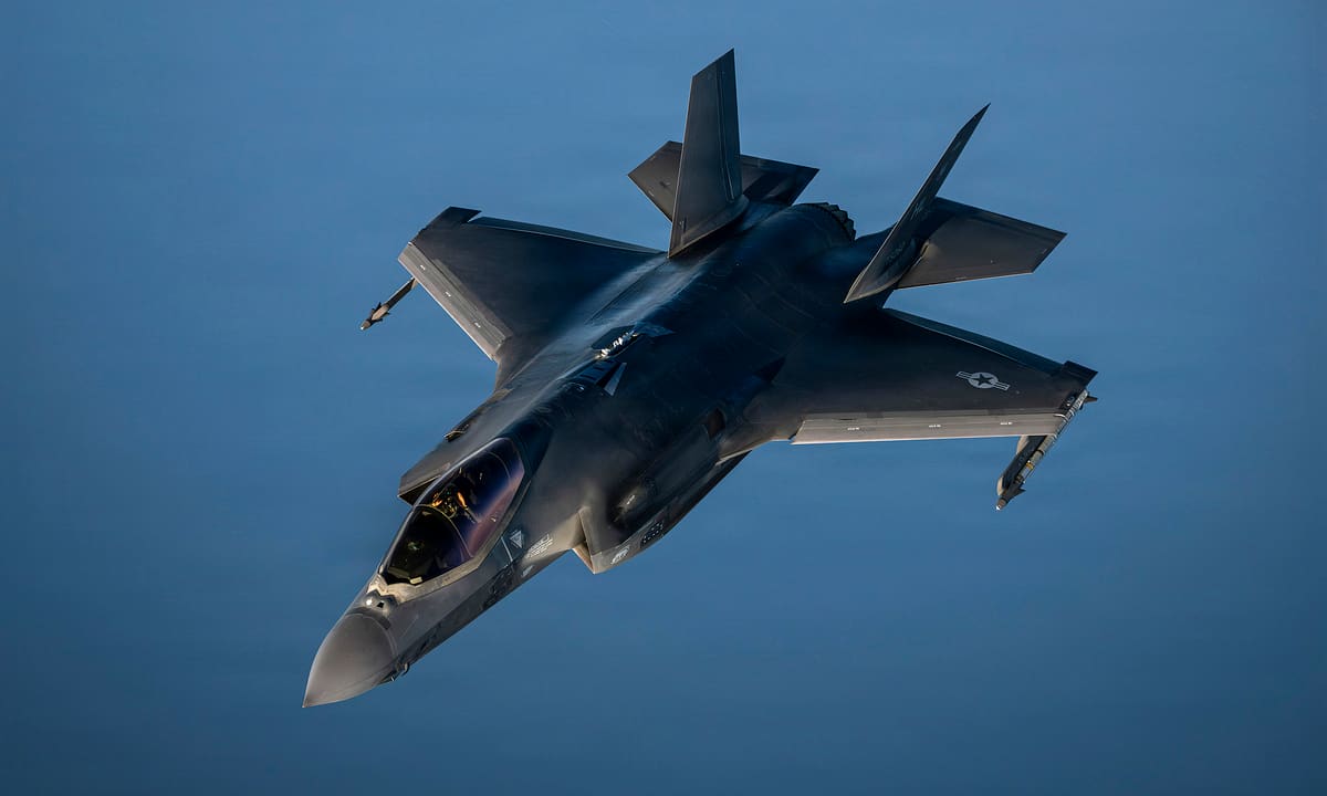 F-35A Mỹ phát tín hiệu khẩn giữa đợt không kích Iran