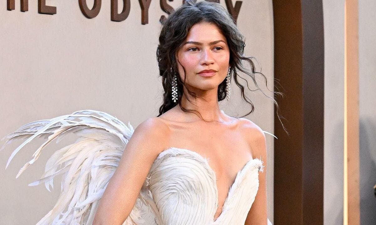Зендая носит украшения Chopard для продвижения блокбастера «Одиссея»