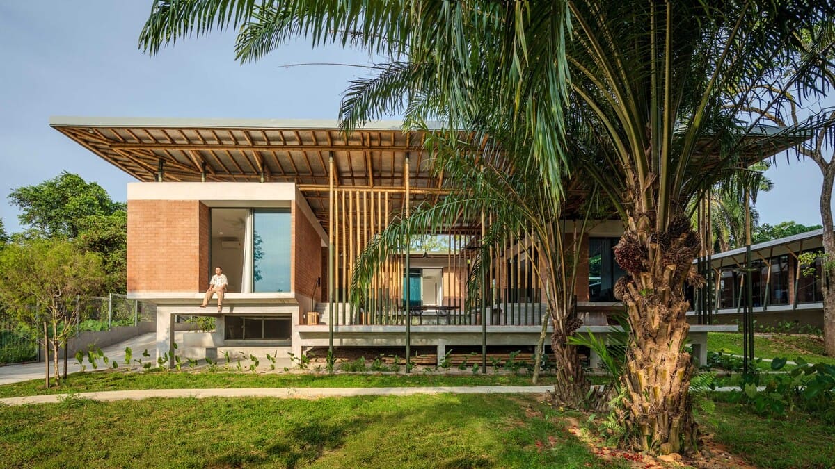 Nhà mái tre 565 m2 với thiết kế làm mát tự nhiên