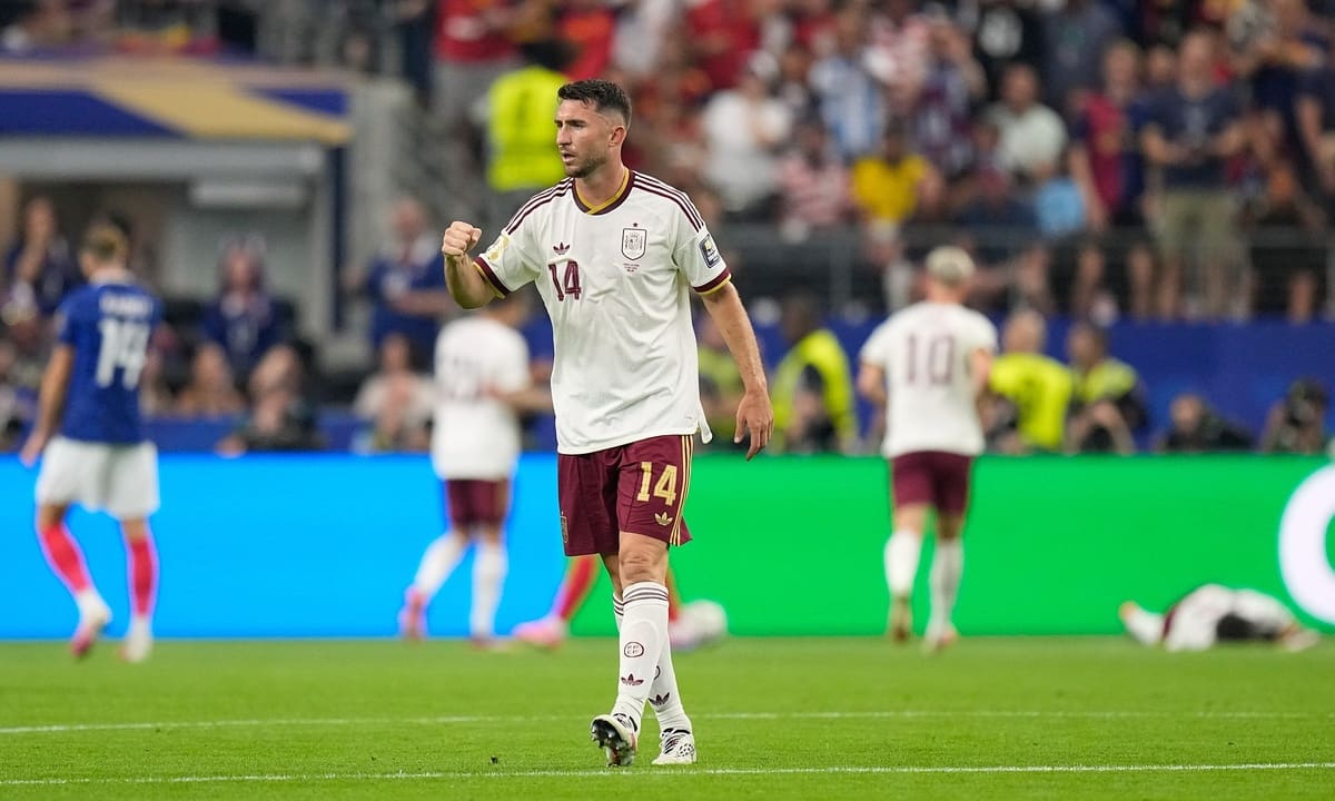 Trung vệ Tây Ban Nha: 'Trọng tài bỏ qua nhiều lỗi của Argentina'