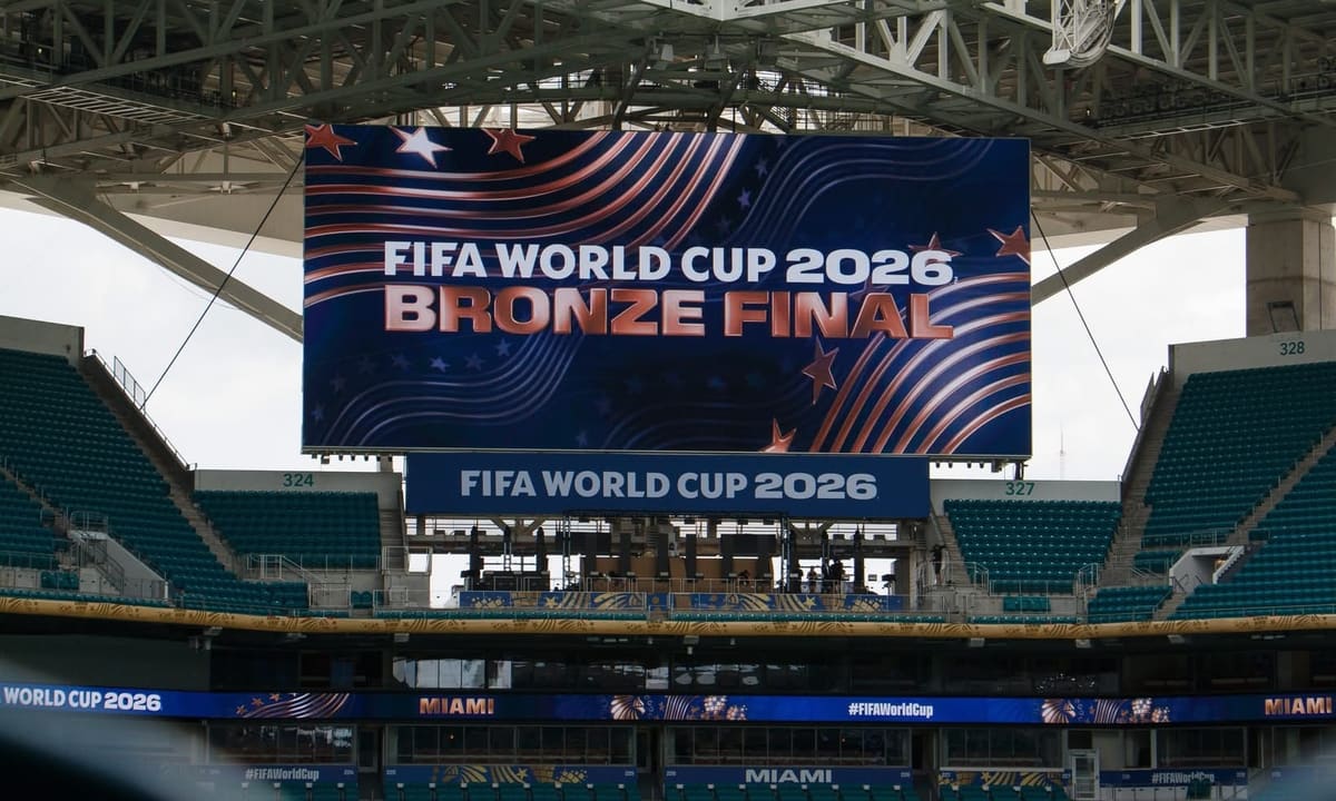 Giá vé trận tranh hạng ba World Cup giảm mạnh