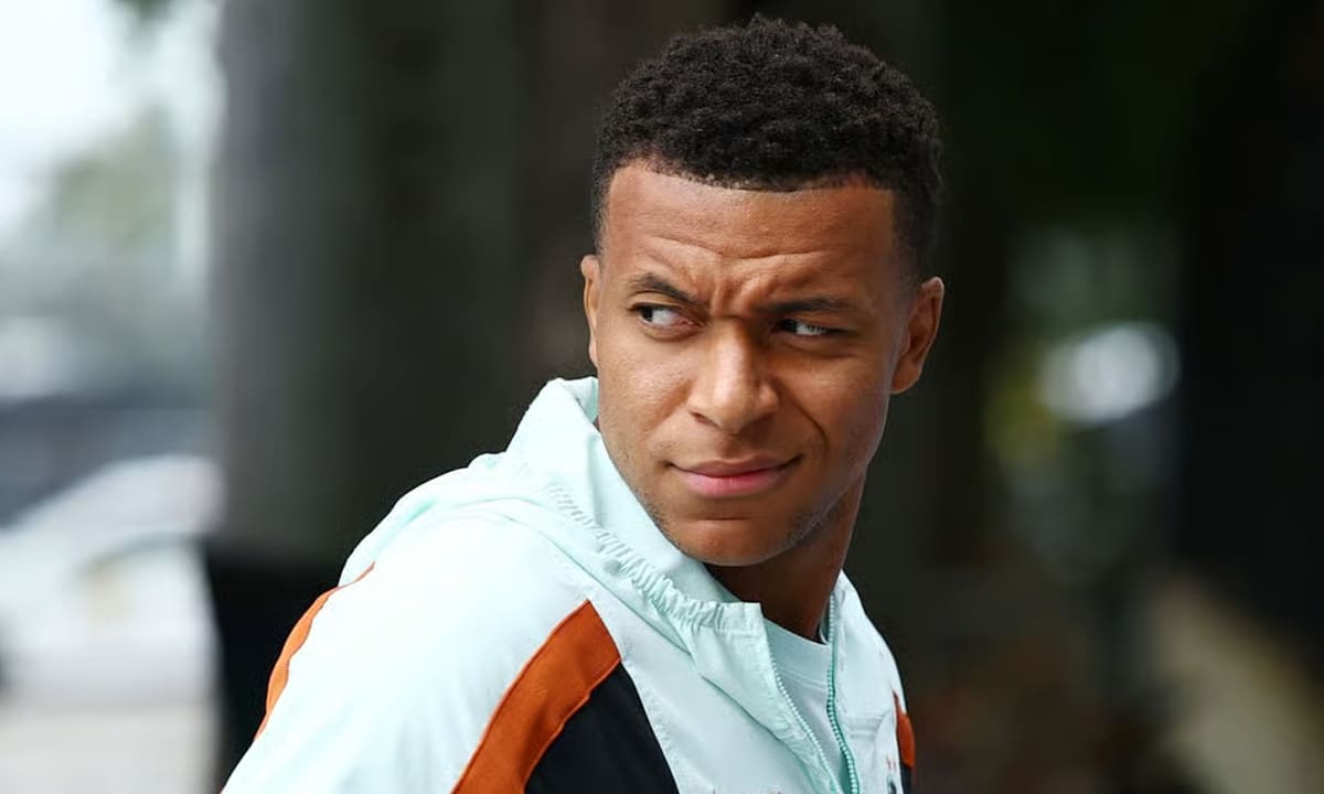 Pháp - Anh: Kane, Bellingham dự bị, Mbappe đá chính