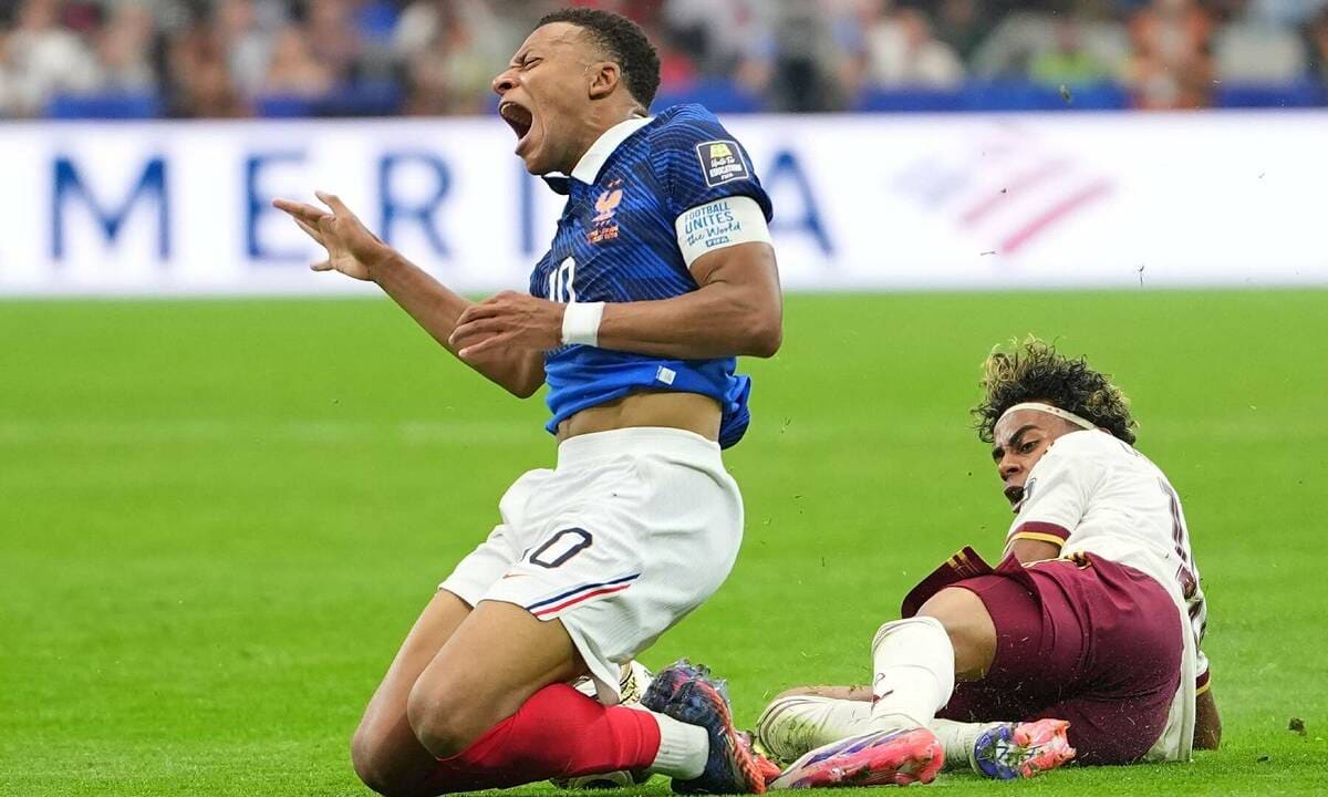 Yamal là tiền đạo bị thổi phạt nhiều nhất World Cup 2026