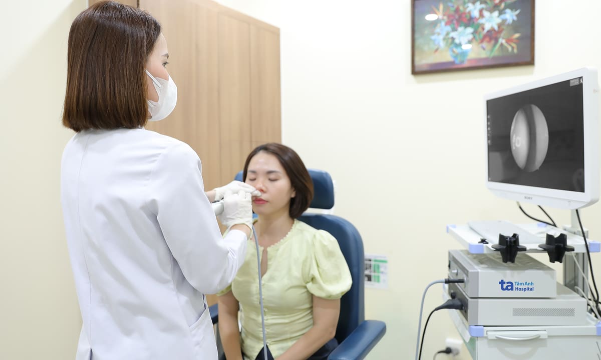 6 cách ngăn viêm mũi dị ứng trở nặng khi giao mùa