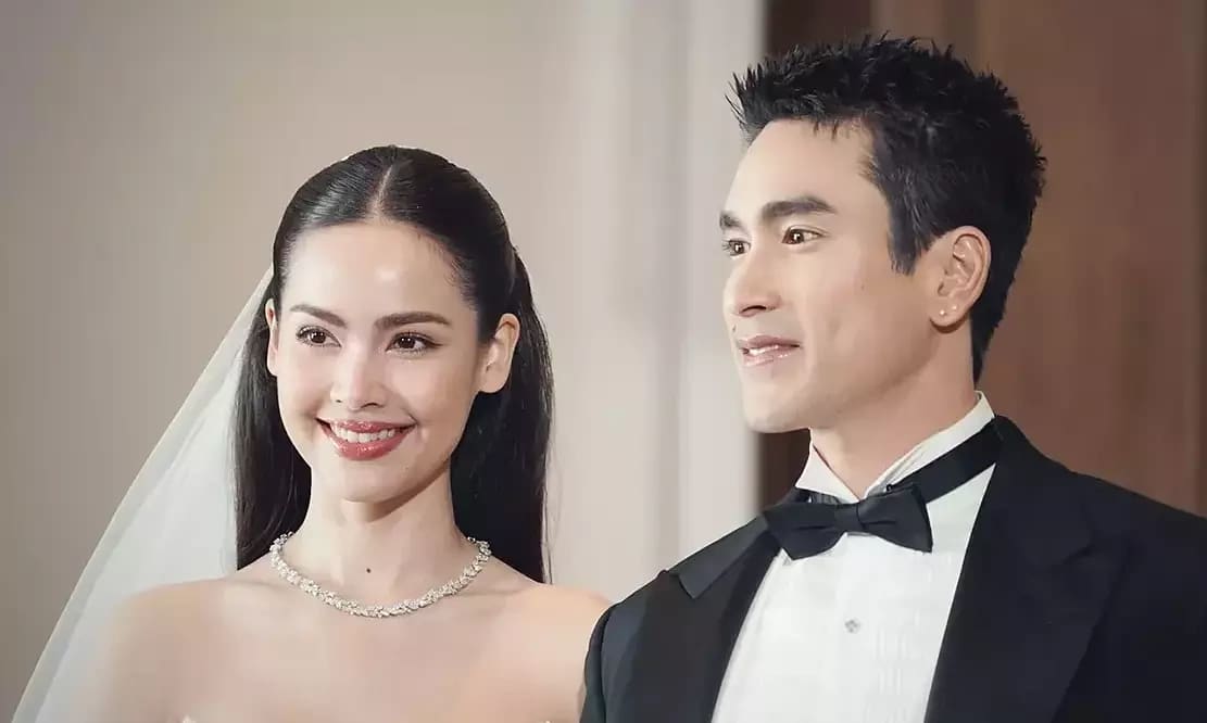 8 bộ váy cưới của minh tinh Thái Lan