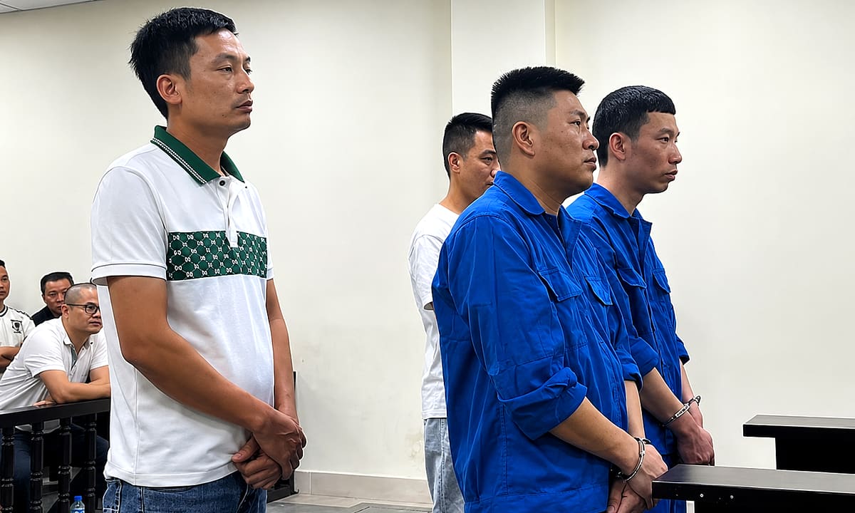 Nhân viên tiệm cầm đồ cấu kết với người vay để lừa tiền chủ tiệm