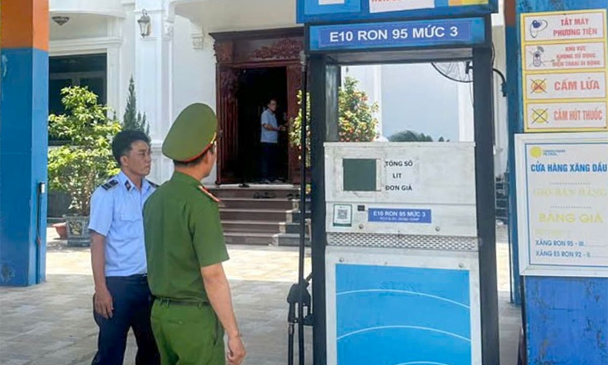 АЗС оштрафовали на 40 млн донгов за произвольное повышение цены