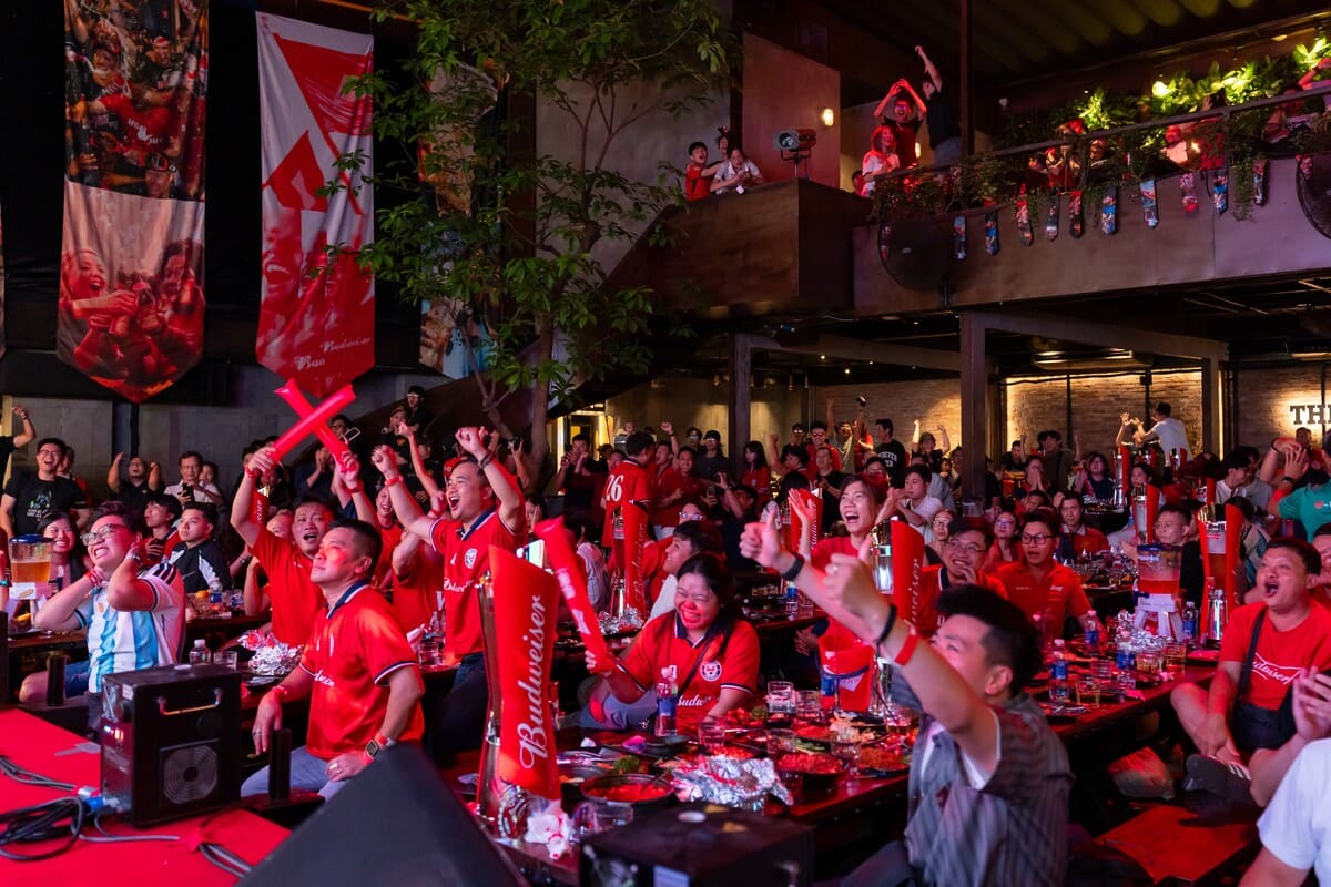 Ажиотаж финала Кубка мира на Budweiser Watch Party