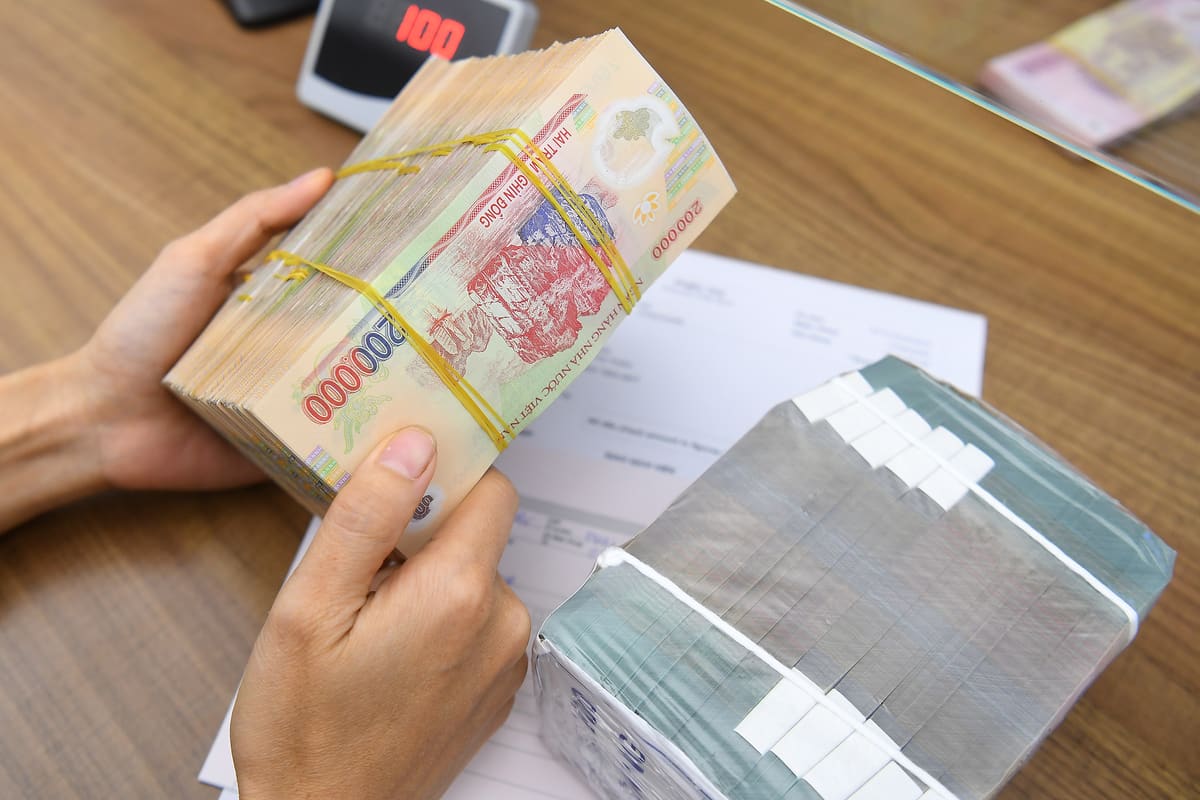 Lãi suất cho vay bình quân lên 10,5% một năm
