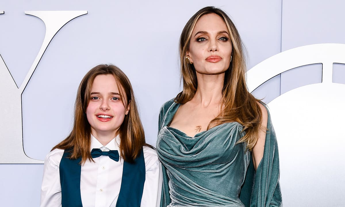 Con gái út của Brad Pitt nộp đơn bỏ họ bố