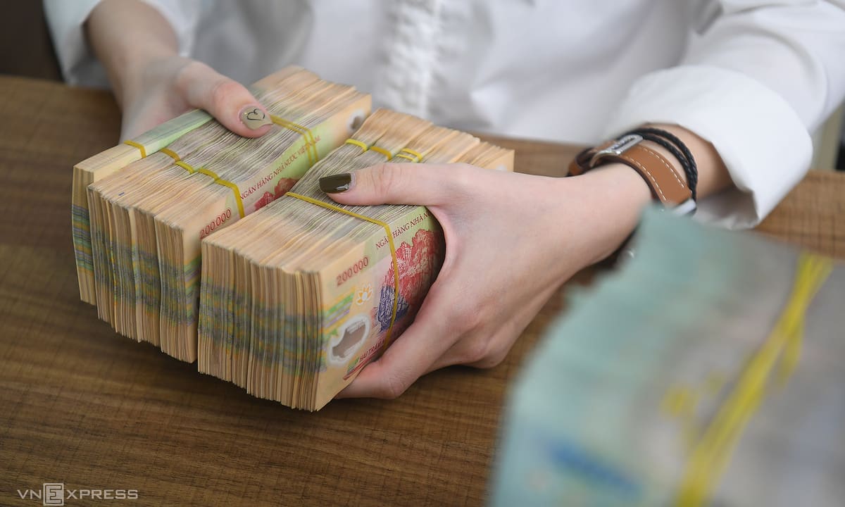 Bạn mượn tiền không trả, khi nào được phép đòi người thân của họ?