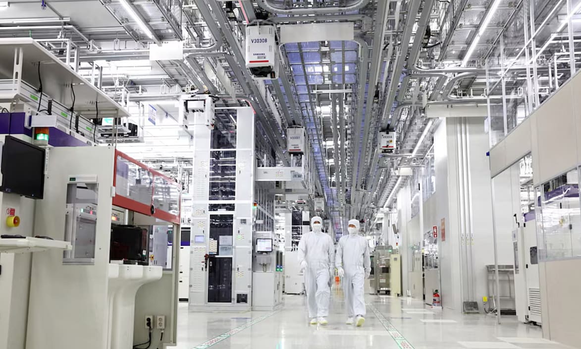 Kinh tế Hàn Quốc tăng vượt dự báo nhờ xuất khẩu chip