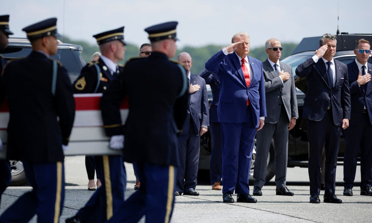 Трамп приветствует тела четырех американских солдат, убитых иранским огнем