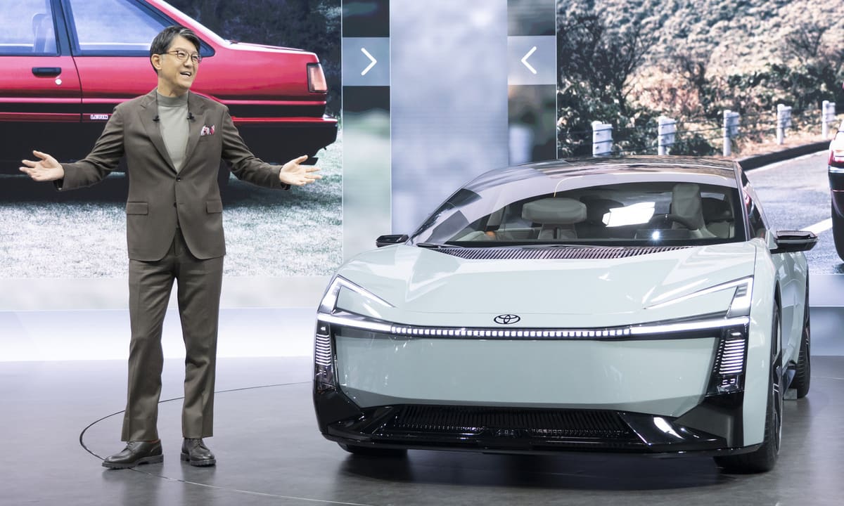 Toyota gặp 'áp lực khủng hoảng' thời kỳ xe điện