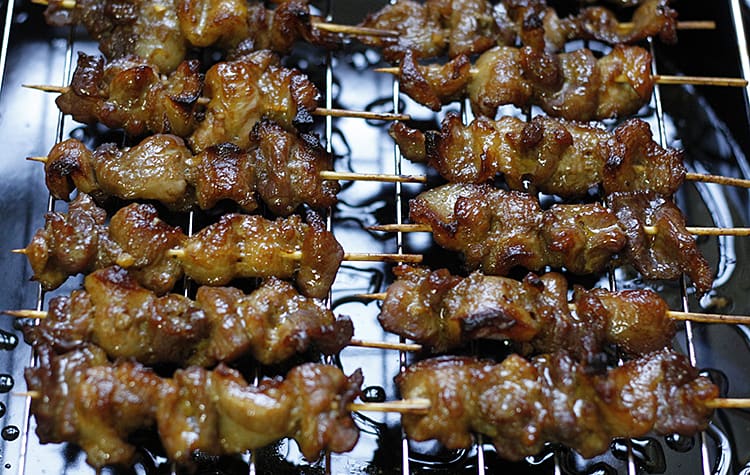 Những món thịt càng ăn nhiều, dạ dày càng 'kêu cứu'