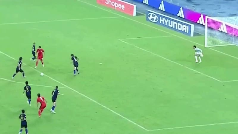VAR từ chối bàn thắng, Singapore vẫn đánh bại Campuchia ở ASEAN Cup