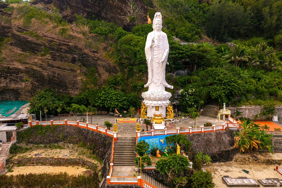 Chùa không sư ở đảo Lý Sơn