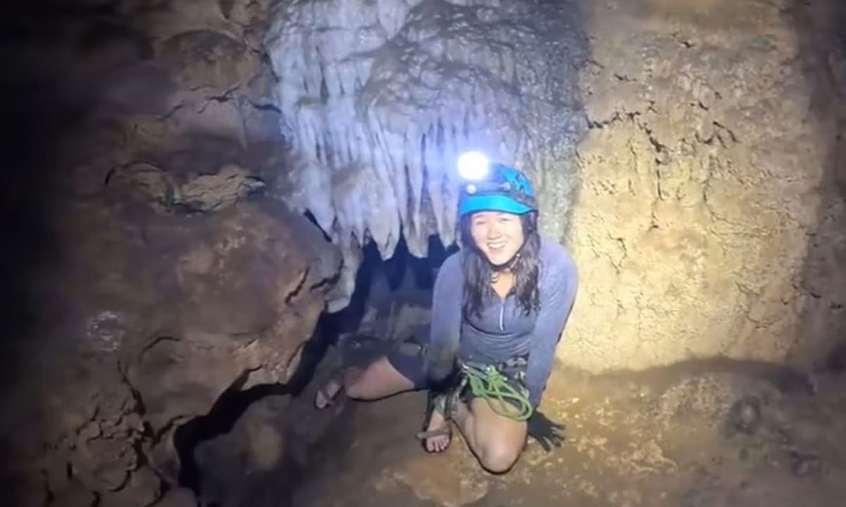 Chuyến đi hang ở Quảng Trị 'nhớ đời' với khách Mỹ