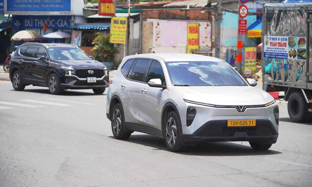 VinFast chiếm hơn một nửa thị phần MPV tại Việt Nam