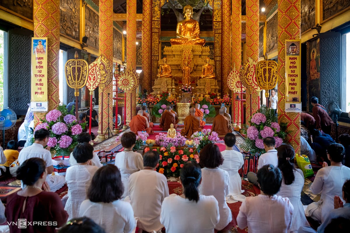 Lễ dâng y tắm mưa tại chùa Khmer giữa lòng Hà Nội