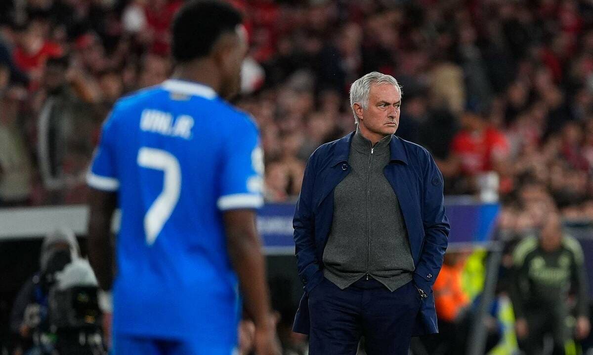 Real bước vào kỷ nguyên thứ hai của Mourinho
