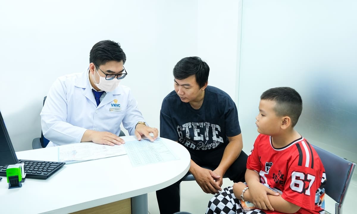 Rà soát lịch sử tiêm chủng cho học sinh toàn quốc