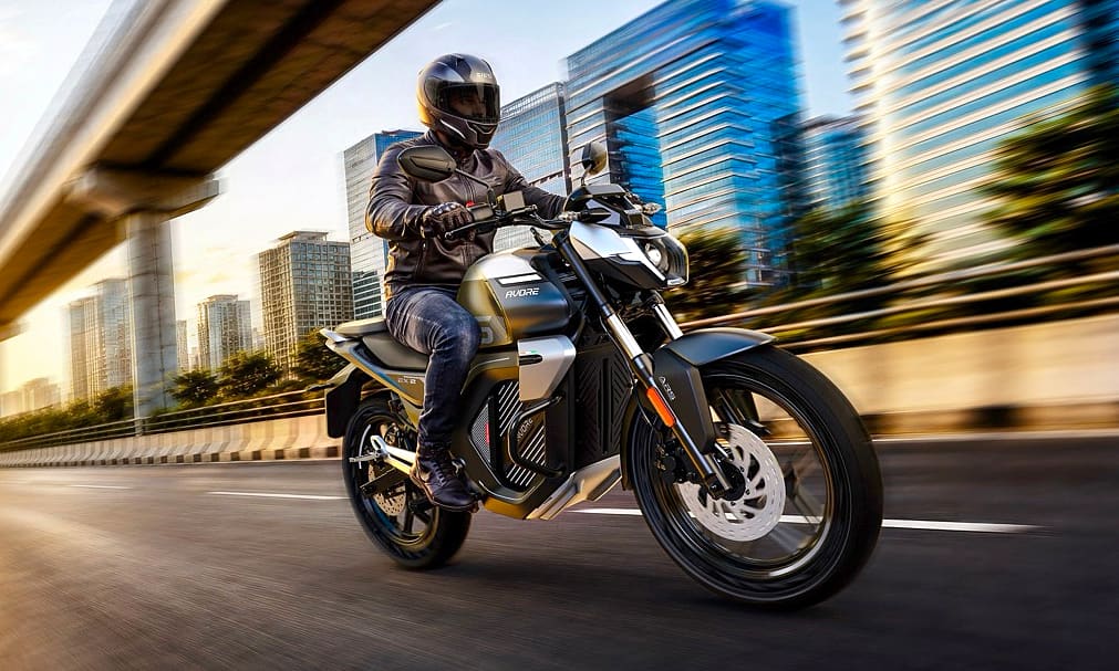 Avore EX - xe máy điện phong cách nakedbike giá từ 1.300 USD