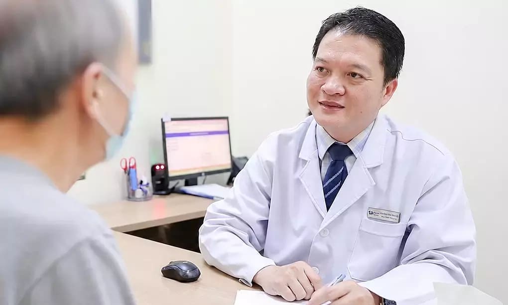 Nhầm zona với vết bỏng, kiến cắn