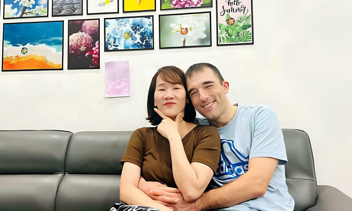 Chàng trai Pháp làm vỡ kế hoạch 'đời độc thân' của cô gái Việt