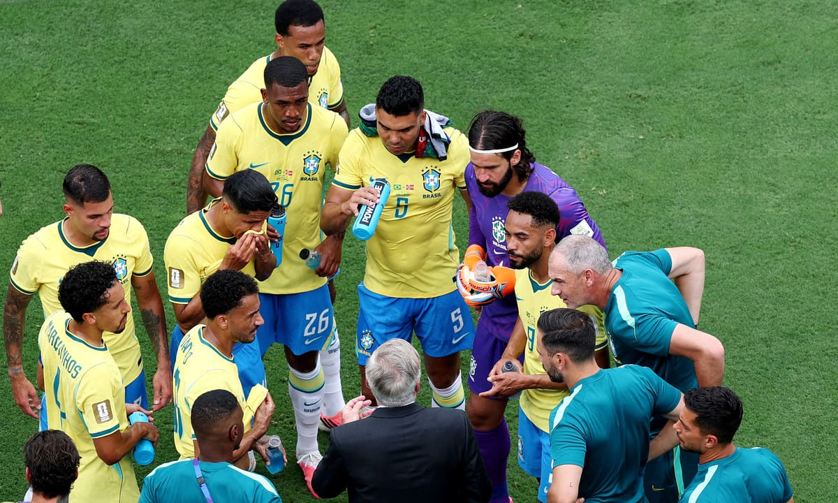 Ancelotti: 'Quãng nghỉ uống nước khiến Brazil sớm rời World Cup'