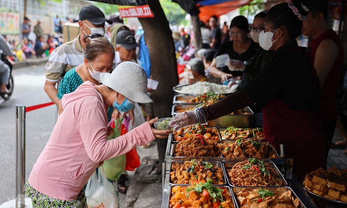 Đề xuất BHYT chi trả dinh dưỡng điều trị cho người ung thư