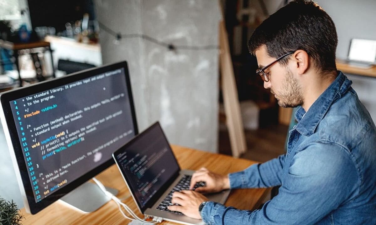 Startup chuộng tuyển người 'có thâm niên, lười một cách thông minh'