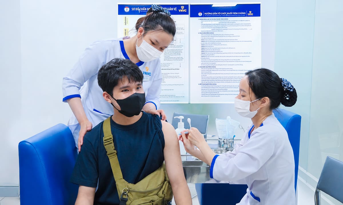 Vì sao nhiều nam giới mắc ung thư hầu họng?