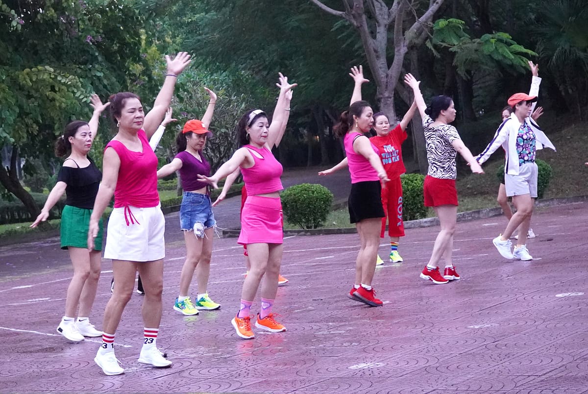 Khuyến khích doanh nghiệp thưởng nhân viên chăm tập thể dục