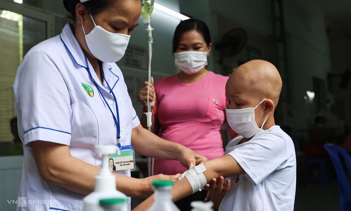Hơn 3.000 trẻ Việt mắc ung thư mỗi năm