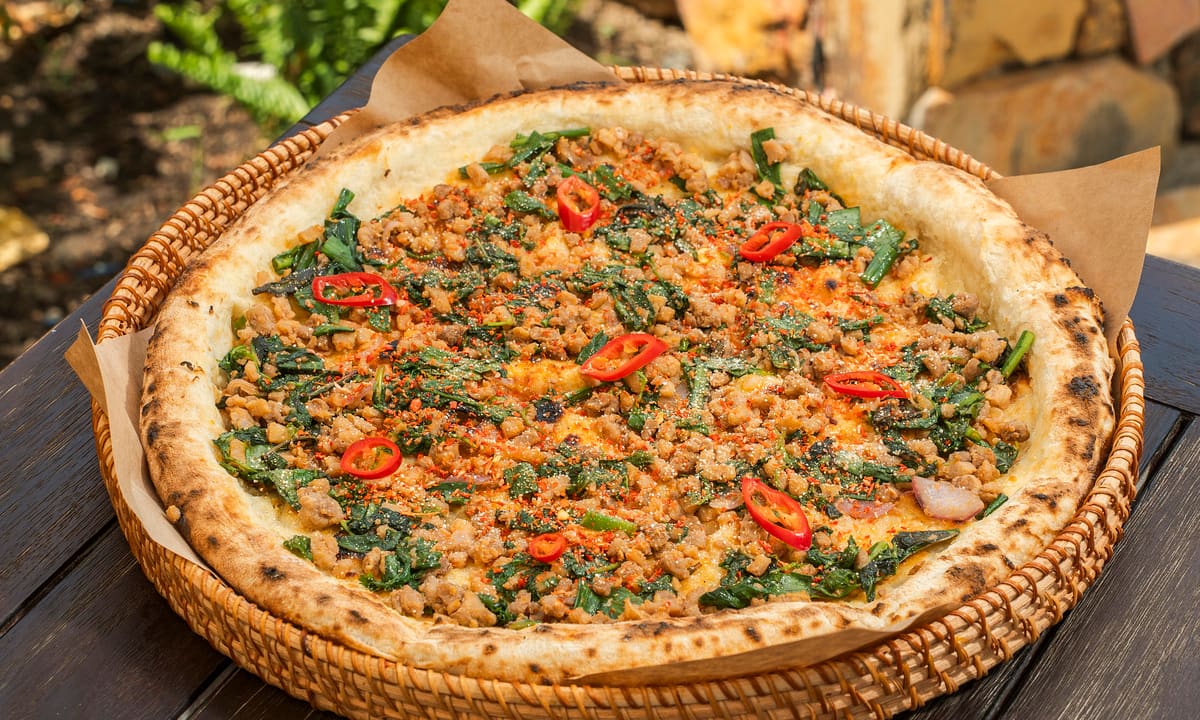 The Home Pizza đưa ẩm thực Việt lên đế bánh pizza