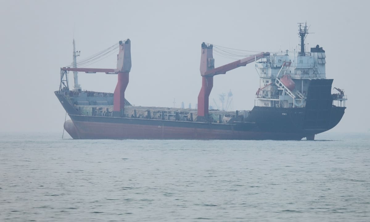 Iran - Oman tiến gần đến thỏa thuận về kiểm soát Hormuz