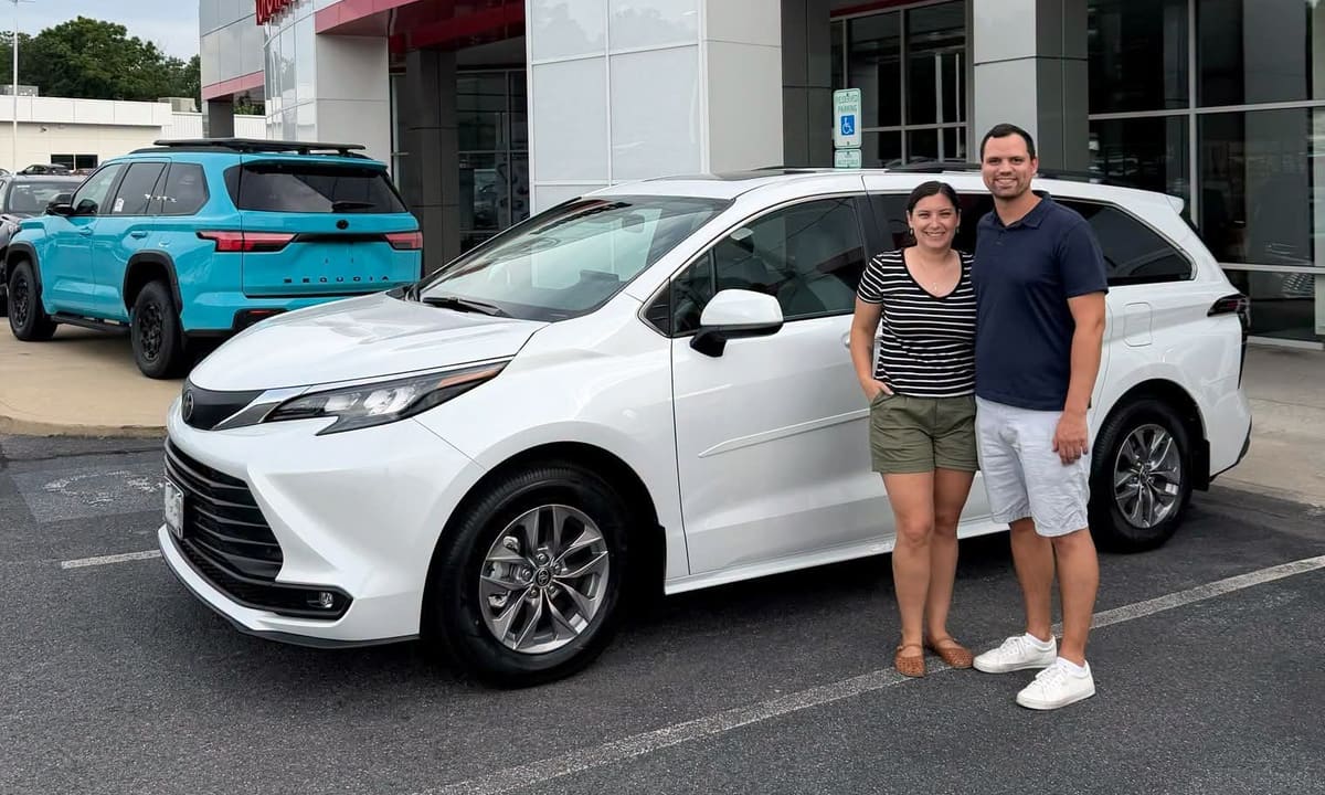 Thế hệ gen Y đua nhau mua minivan dù từng chê lạc hậu