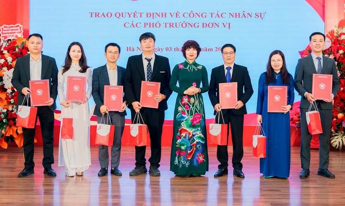 Ngoại thương mở 4 trường, trên đường lên 'đại học'