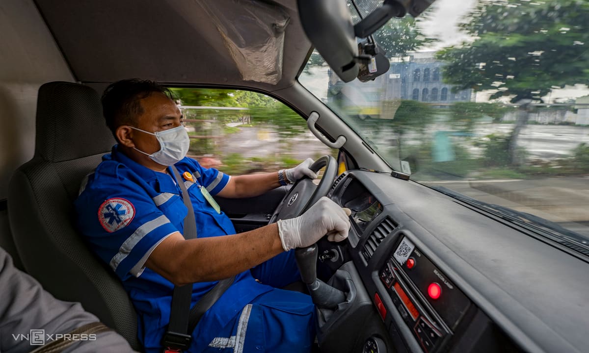 Đề xuất tài xế xe cứu thương phải kiêm nhiệm sơ cứu