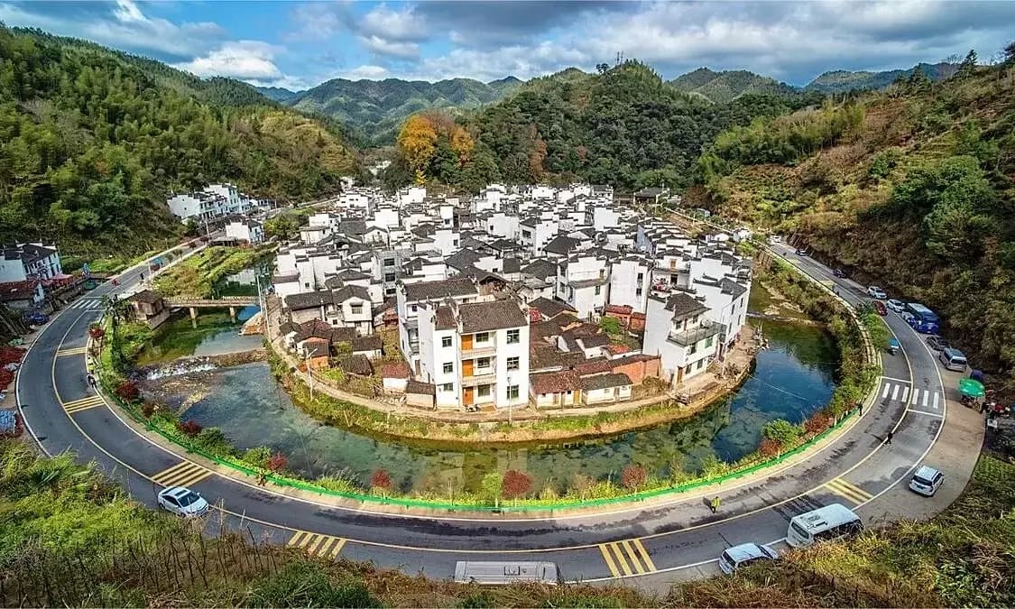 Ngôi làng 'tròn nhất Trung Quốc'