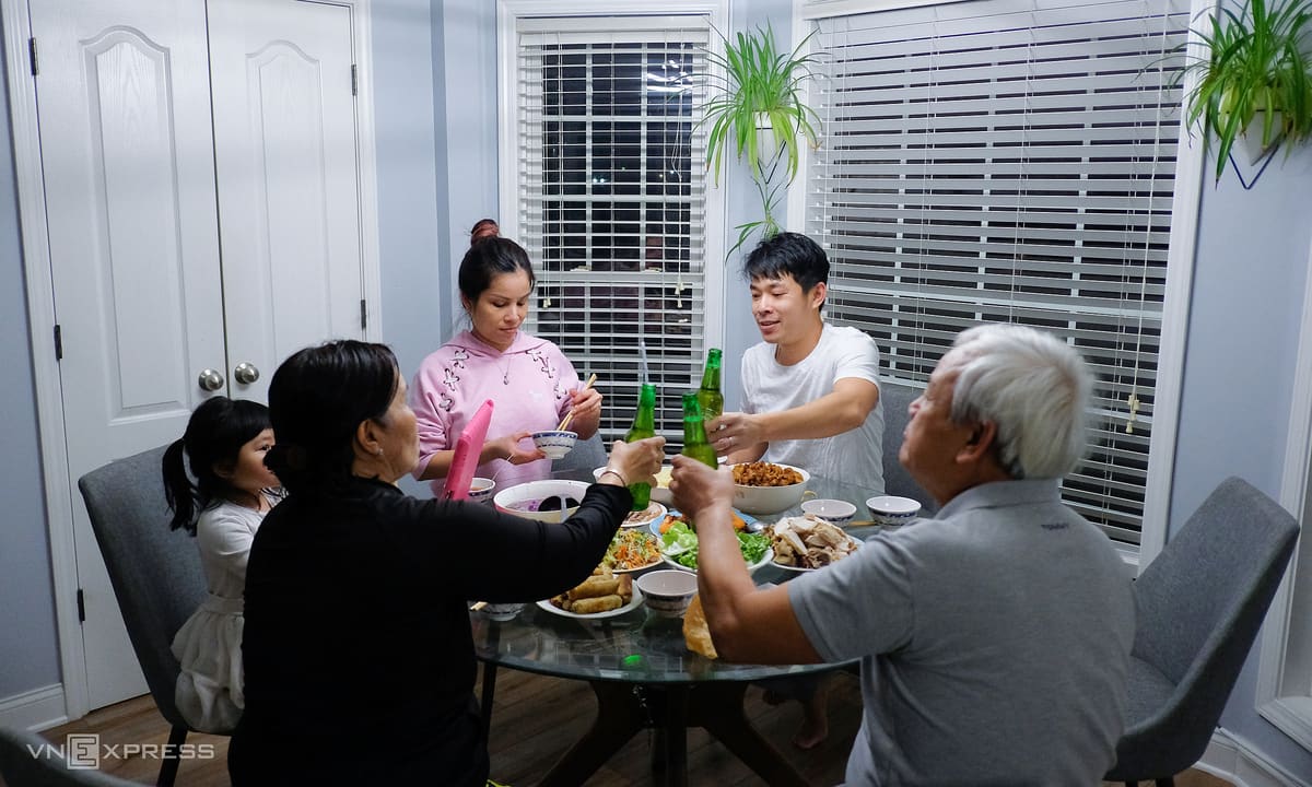 Bộ Chính trị: Đề cao tinh thần hòa hợp dân tộc, xóa bỏ định kiến