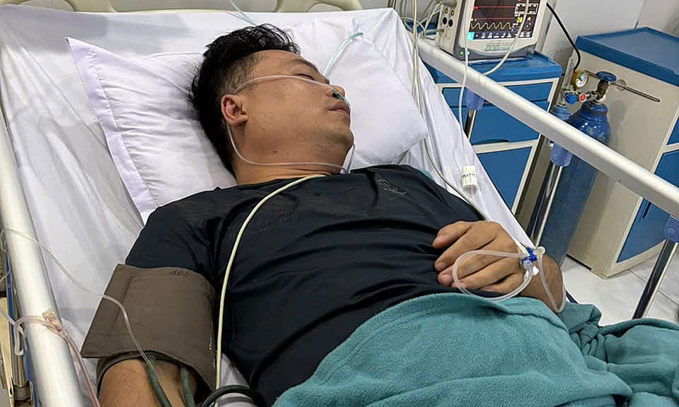 Vợ đưa chồng hôn mê từ Lào về Việt Nam giành sự sống