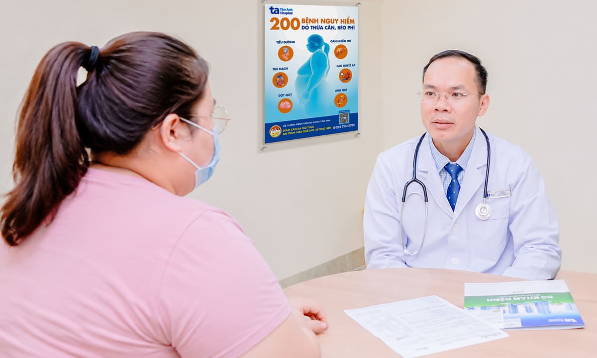 Mắc hội chứng Cushing do u tuyến thượng thận