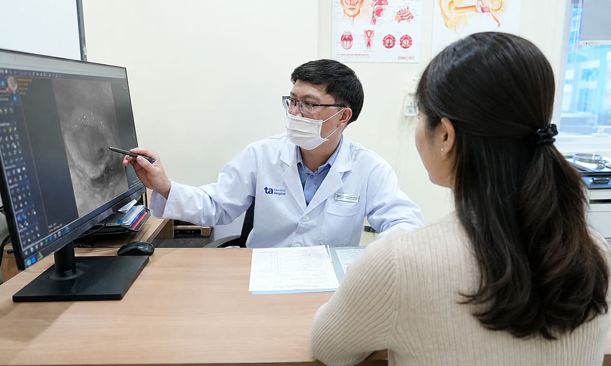 Vì sao nghẹt mũi một bên khi nằm nghiêng?