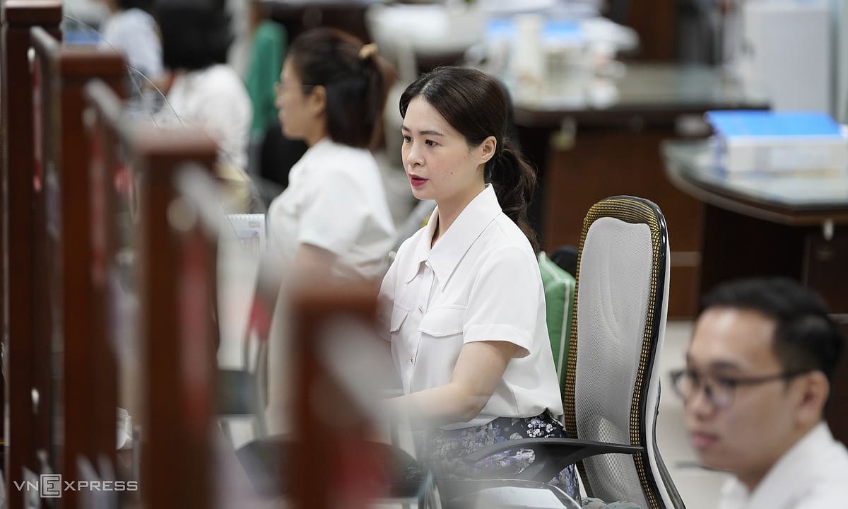 Lương bình quân đóng BHXH công chức dẫn đầu các nhóm