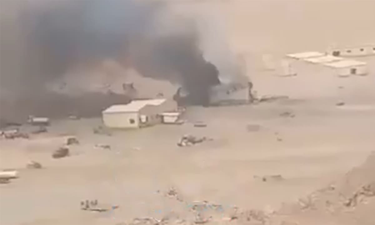 Houthi tập kích lớn chưa từng thấy nhằm vào lực lượng thân Arab Saudi