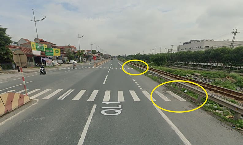 'Vì sao có rất nhiều vạch cho người đi bộ ra đường tàu'
