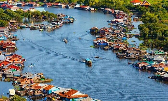 Nước Đông Nam Á nào có dòng sông đảo chiều mỗi năm?