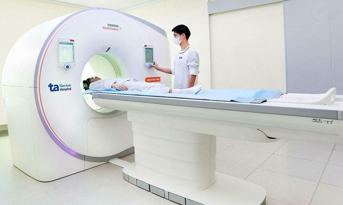 Chụp X-quang và CT phổi nhiều lần có hại không?